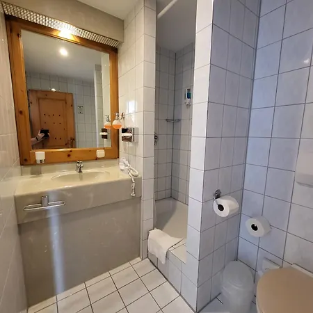 Otel Historikhotel Ochsen 3*