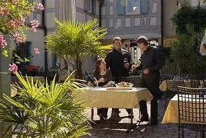 Otel Historikhotel Ochsen 3*